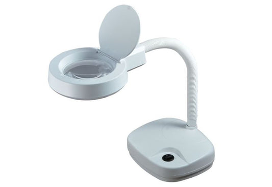 Flexo lupa de mesa con cuello de cisne, ideal para trabajos de precisión.