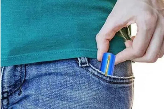 Gafas tipo bolígrafo en Madrid, diseño práctico y portátil para uso diario.