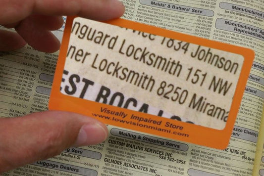 Lupa de tarjeta de bolsillo, perfecta para llevar en tu cartera y usar en Madrid.