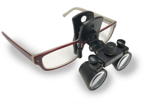 Lupas dentales binoculares con clip