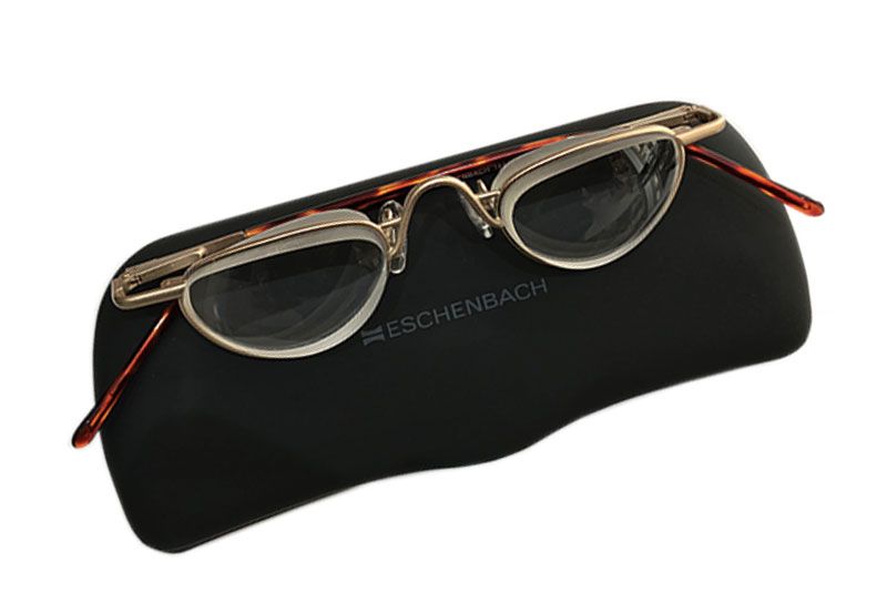 Gafa Eschenbach para mejorar la visión en degeneración macular.