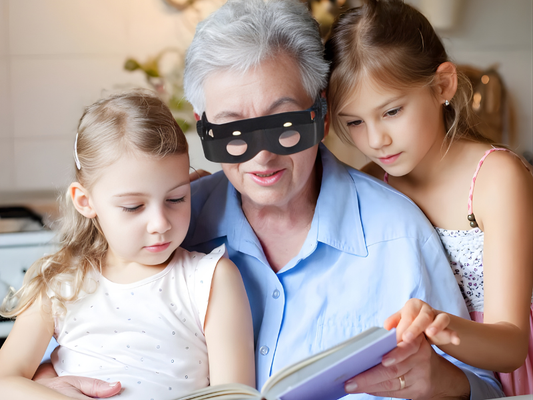 Lupa binocular de aumento regulable ideal para lectura y actividades detalladas.