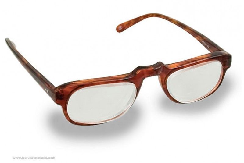 Gafas de visión mejorada para degeneración macular