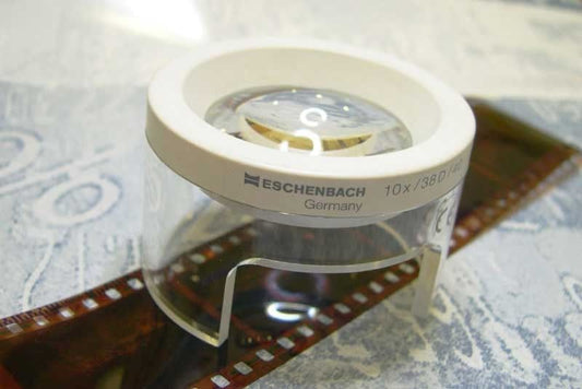 Lupa Eschenbach 10X Base para trabajos precisos en Madrid