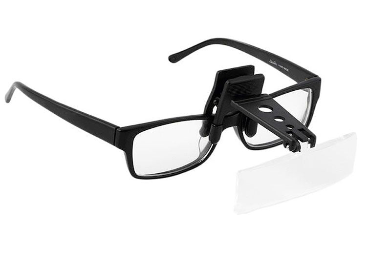 clip-Magnifying glasses